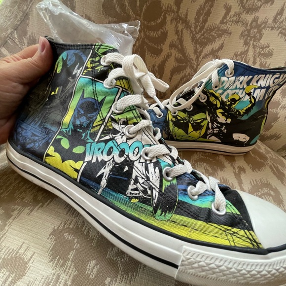Converse Chuck Taylors Marvel Batman high tops - Picture 6 of 12